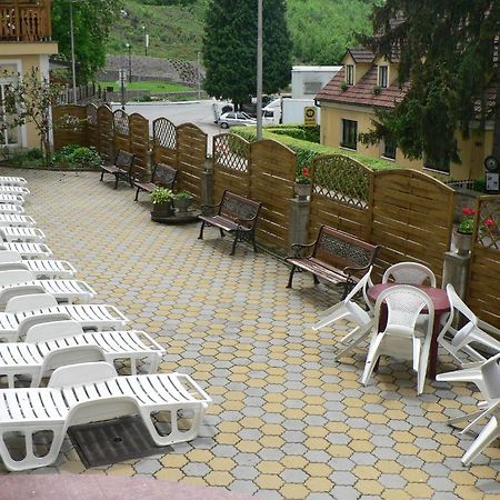 Lazensky Lecebny Dum Praha Hotel Luhačovice Esterno foto