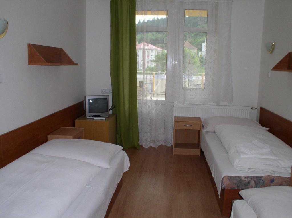 Lazensky Lecebny Dum Praha Hotel Luhačovice Esterno foto